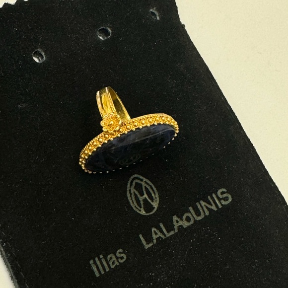 Ilias LaLaounis Sodalite Ring 18k Yellow Gold with an intricate filagree design - Picture 16 of 16